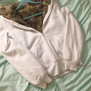 White zipup womens jacket faux fur